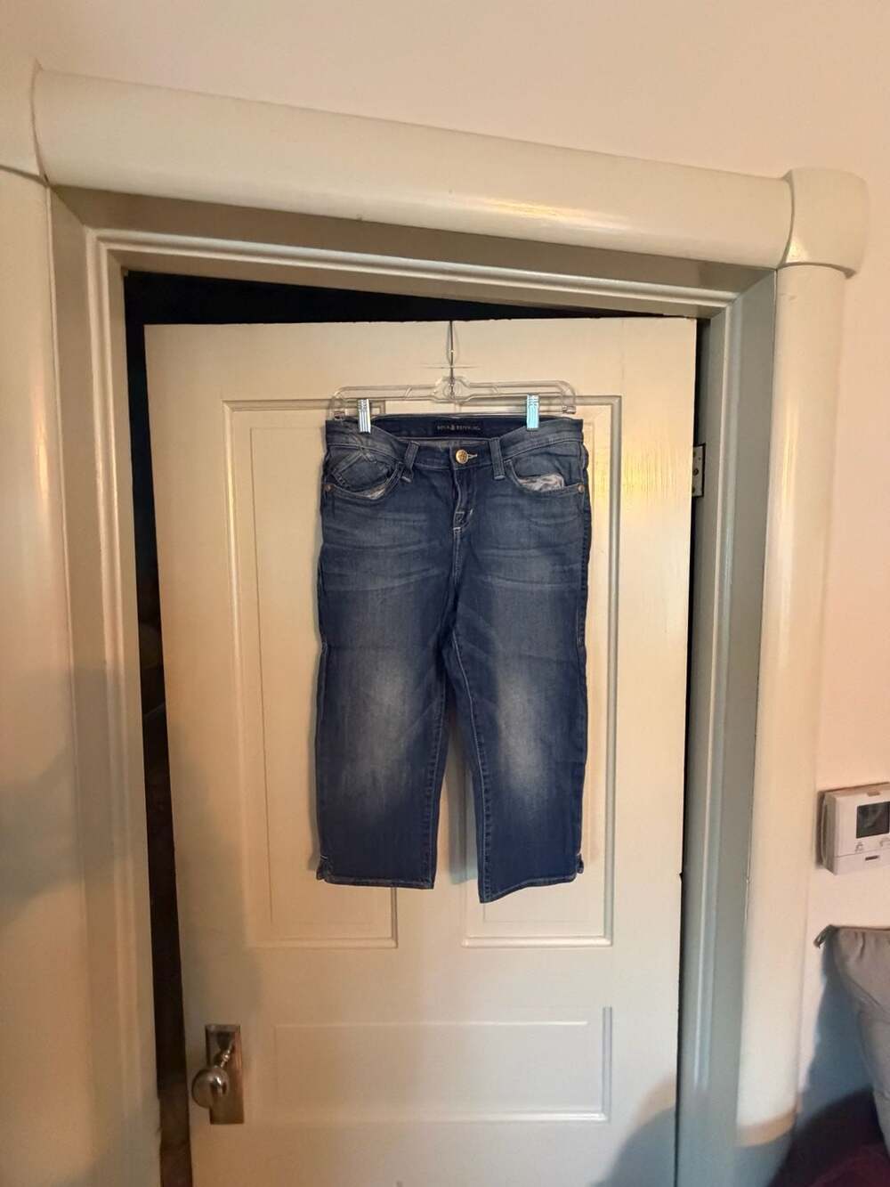 Rock & Republic Roskilde Women's Blue Denim Capri Jeans Size 8